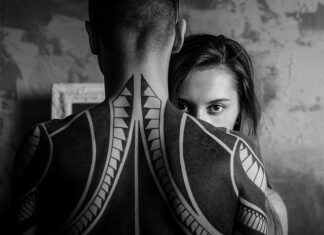 Jak zrobić tatuaż naklejka?