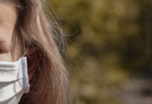 Czy po nałożeniu maseczki myć twarz?