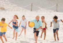 Jak zapewnić dziecku niezapomniane i bezpieczne wakacje w 2026 roku? Jak zapewnić dziecku niezapomniane i bezpieczne wakacje w 2026 roku